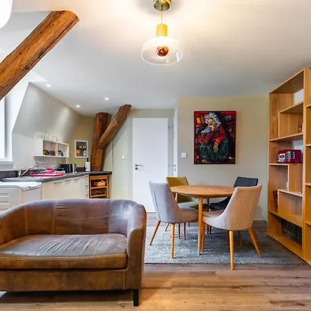 Le Coquet De Saint-epvre - En Centre-ville Apartamento *